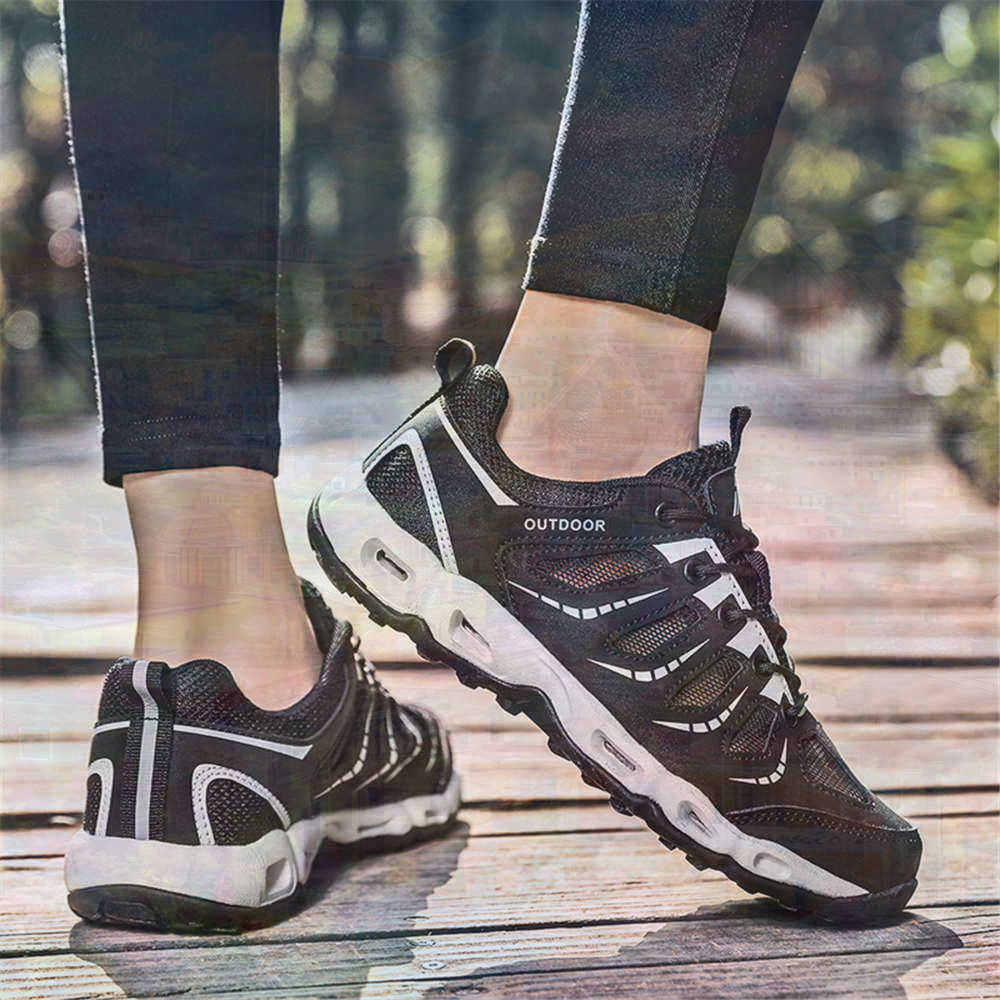 Sumer Round Tip Silver Sneaker - Luxury Lifestyle Grooming 评论和价格
