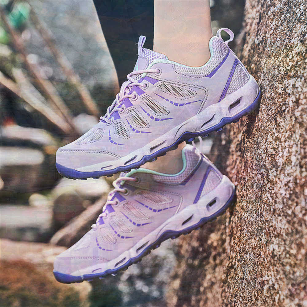 Sumer Round Tip Silver Sneaker - Luxury Lifestyle Grooming 评论和价格